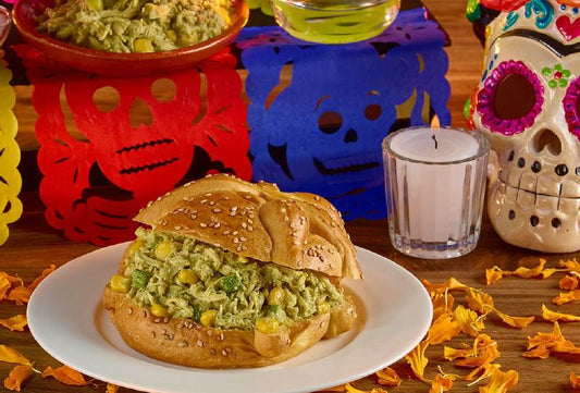 Pan de muerto salado relleno